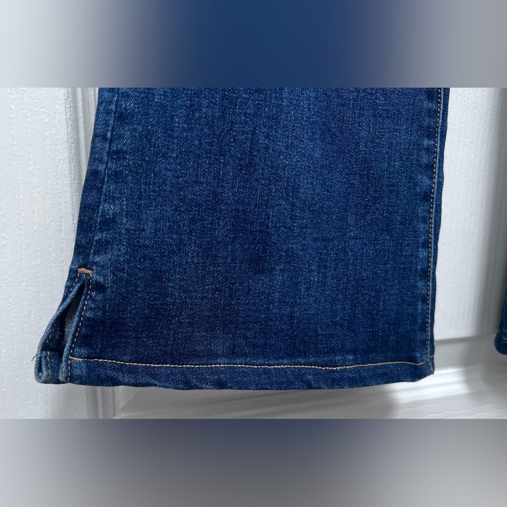 American Eagle Outfitters Next Level Stretch Women's Dark Blue Flared Jeans SZ 2 - Picture 5 of 14